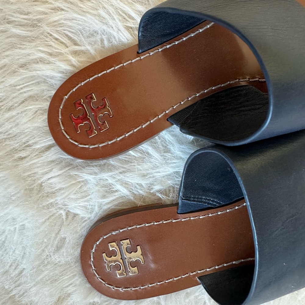 Tory Burch Patos Navy and Gold Women's Sandals size 8 - Picture 3 of 11